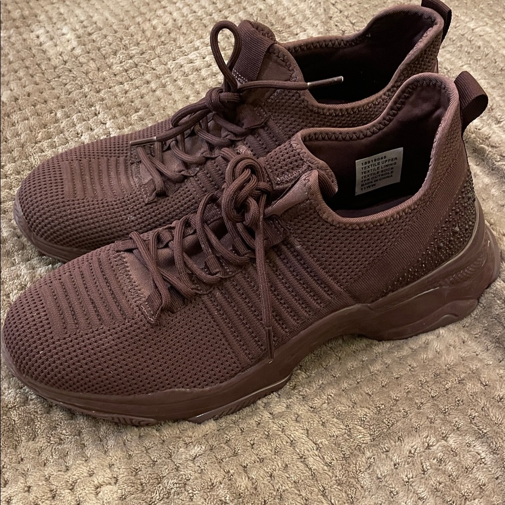 Torrid women’s maroon Athletic Shoes